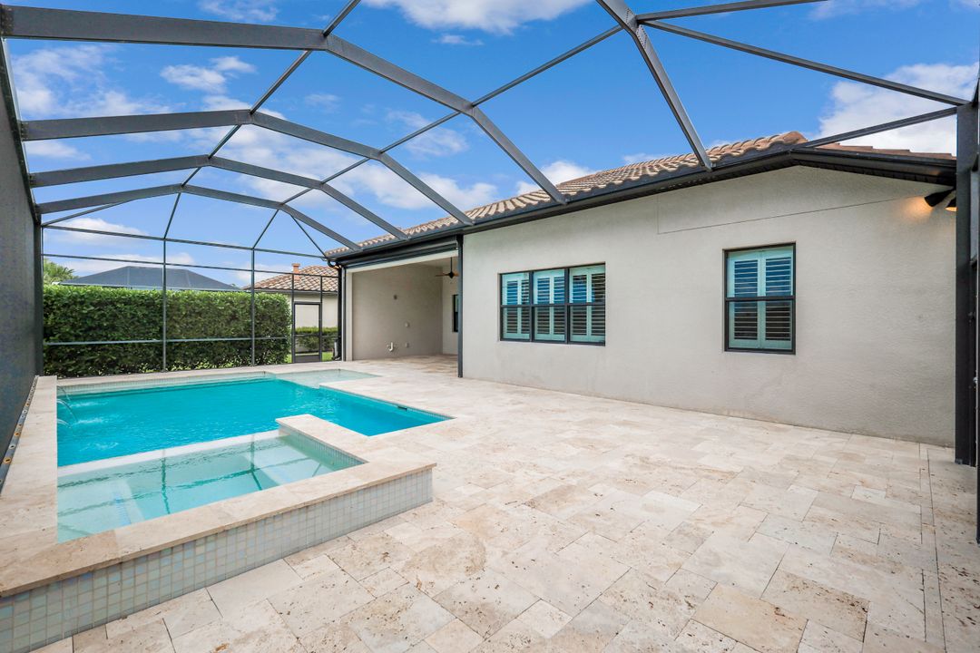 17146 Ashcomb Wy, Estero, FL 33928