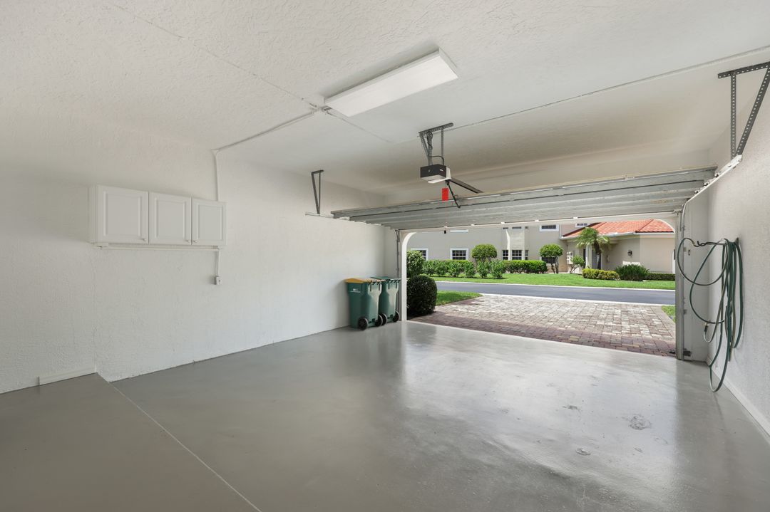 6240 Reserve Cir #802, Naples, FL 34119