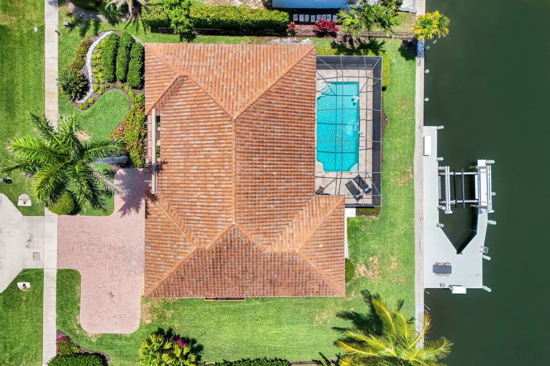284 Polynesia Ct, Marco Island, FL 34145