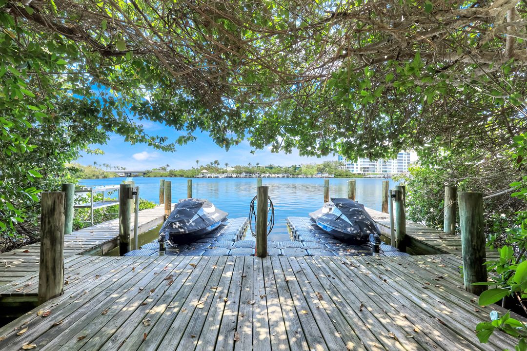 203 San Mateo Dr, Bonita Springs, FL 34134