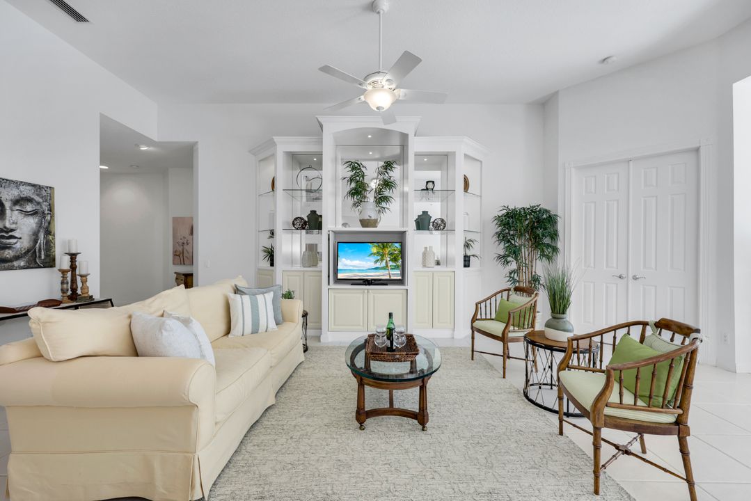 3730 Whidbey Way, Naples, FL 34119