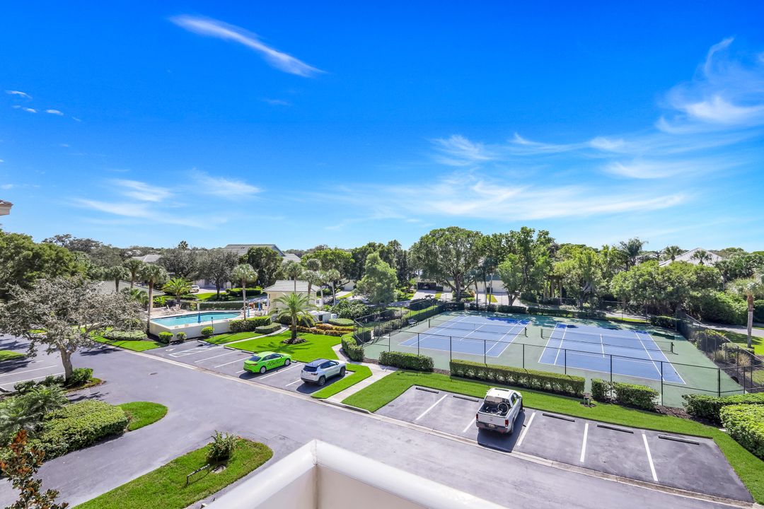 4130 Bayhead Dr #303, Bonita Springs, FL 34134