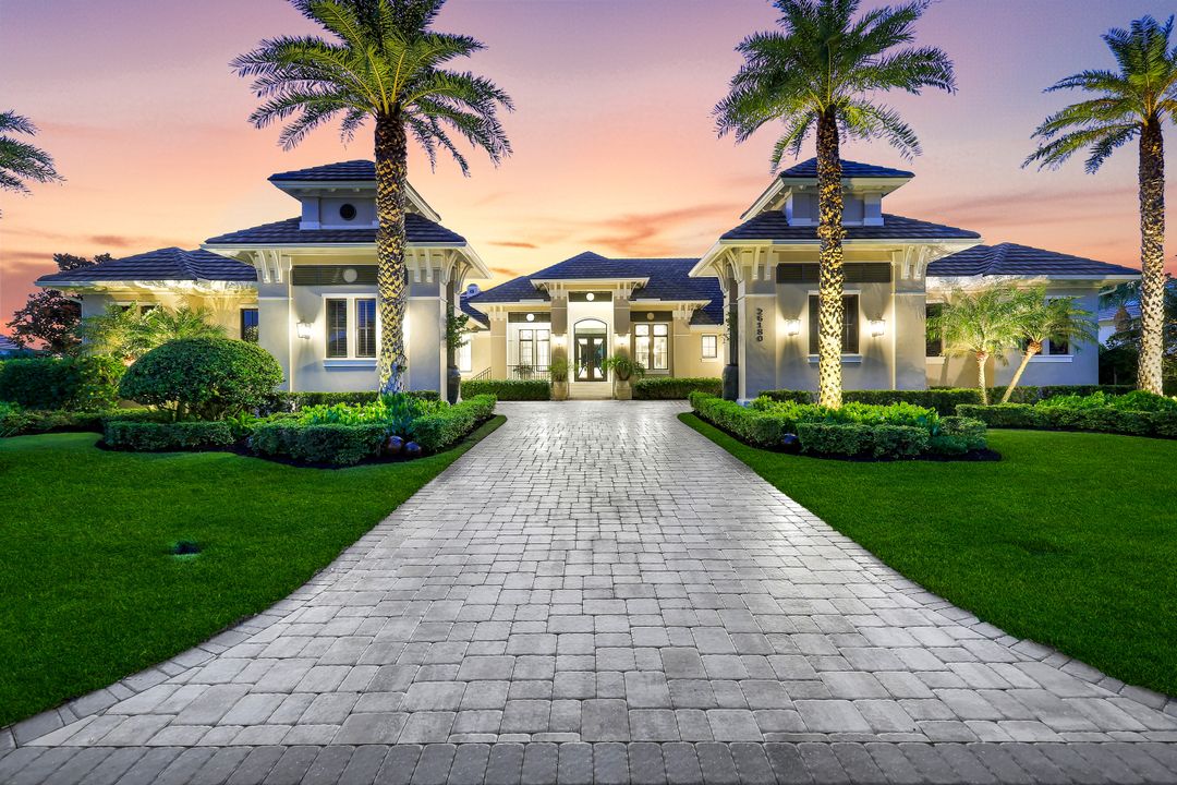 26180 Woodlyn Dr, Bonita Springs, FL 34134