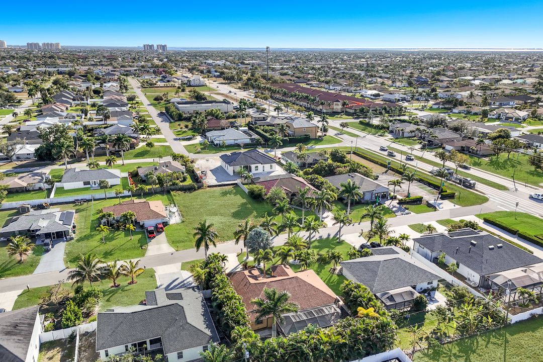 1513 SW 43rd Ln, Cape Coral, FL 33914