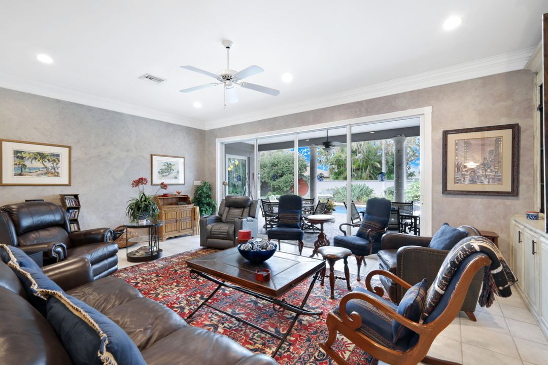 729 Dean Way, Fort Myers, FL 33919