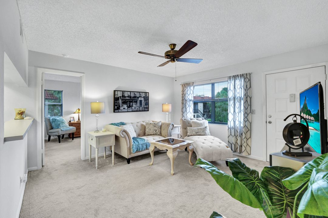 4357 27th Ct SW #204, Naples, FL 34116
