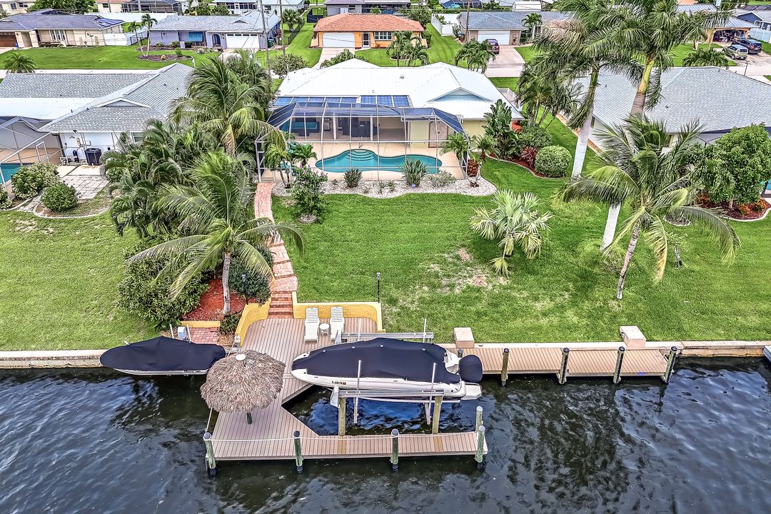 2930 SE 10th Pl, Cape Coral, FL 33904