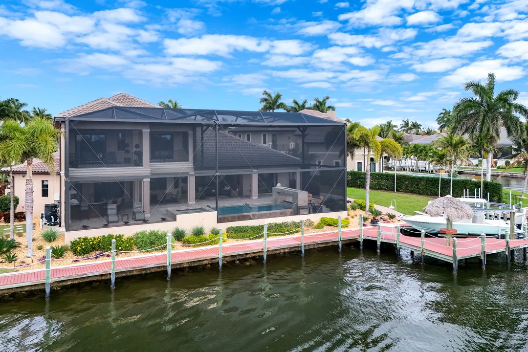 5703 Yardarm Ct, Cape Coral, FL 33914