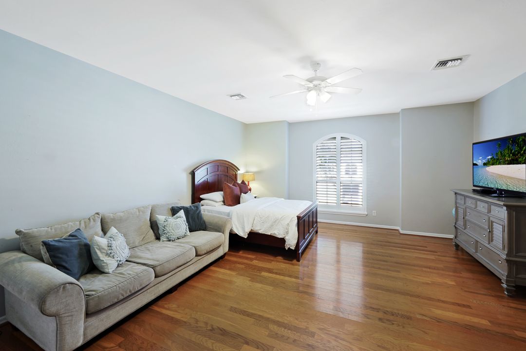 9261 Estero River Cir, Estero, FL 33928