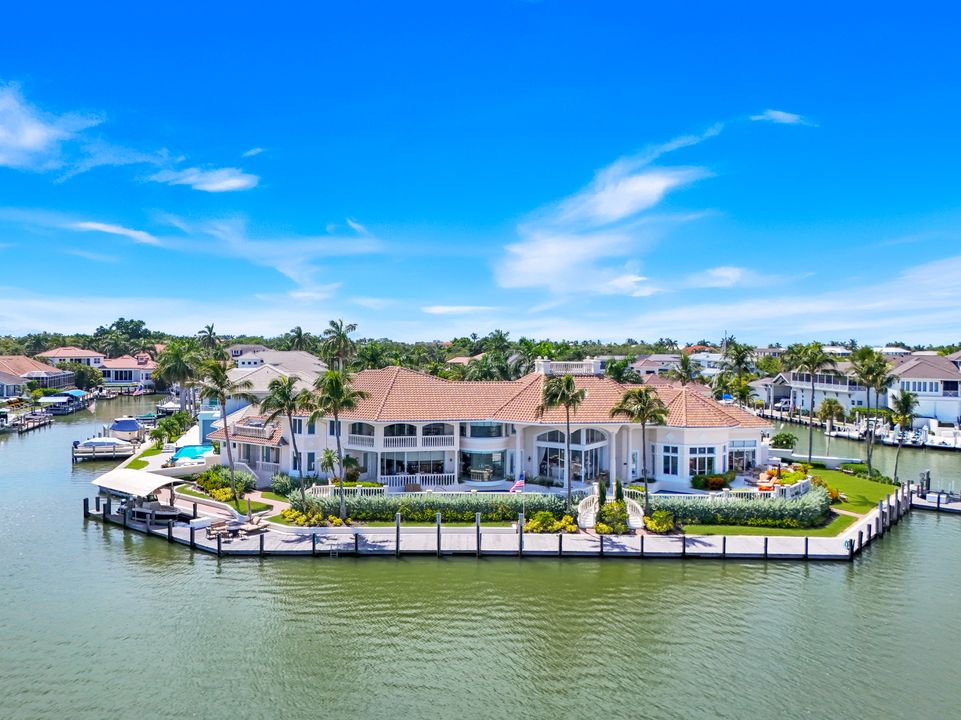 490 Renard Ct, Marco Island, FL 34145