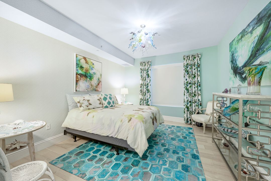 13665 Vanderbilt Dr  #501, Naples, FL 34110