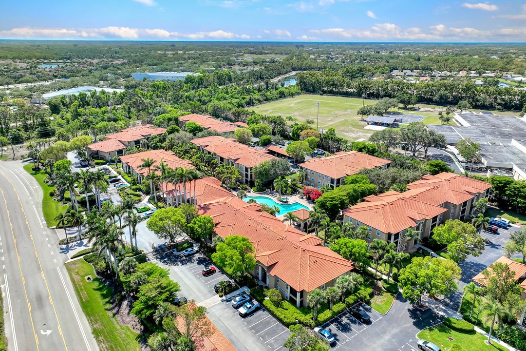 8950 Colonnades Ct E #834, Bonita Springs, FL 34135