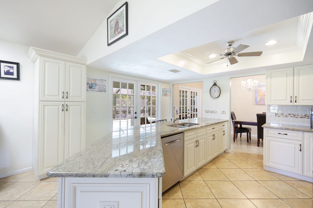 2317 SW 44th Terrace, Cape Coral, FL 33914