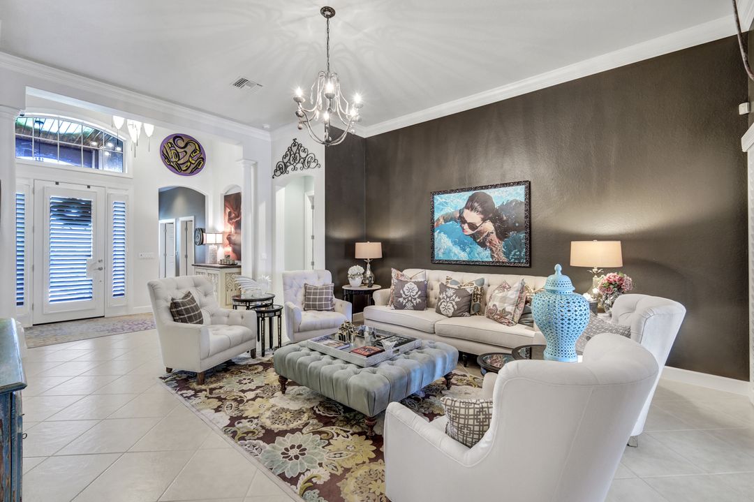 9784 Nickel Ridge Cir, Naples, FL 34120