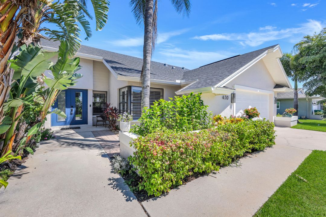 430 Cypress Way E, Naples, FL 34110