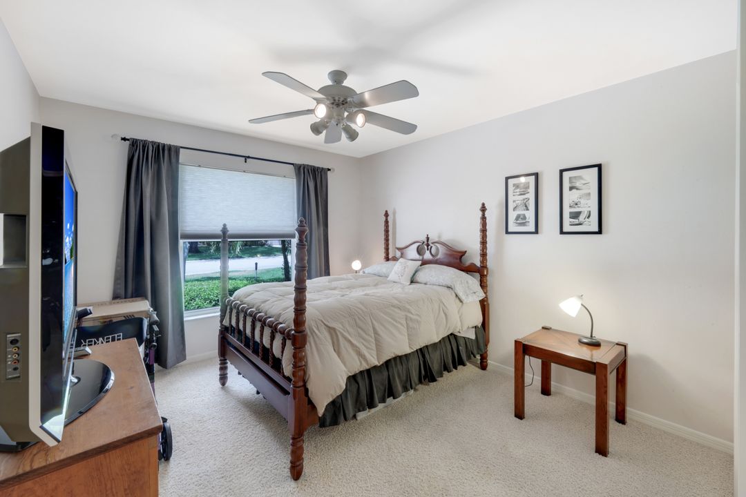 4332 Mistlethrush Ln, Naples, FL 34119