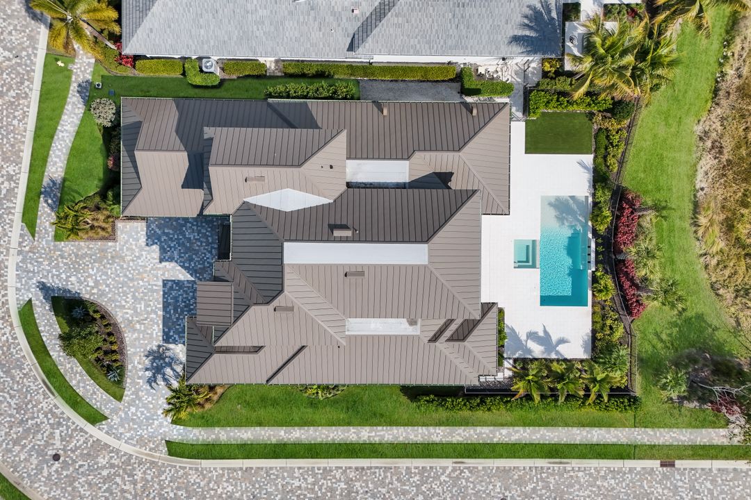 16728 Enclave Cir, Naples, FL 34110