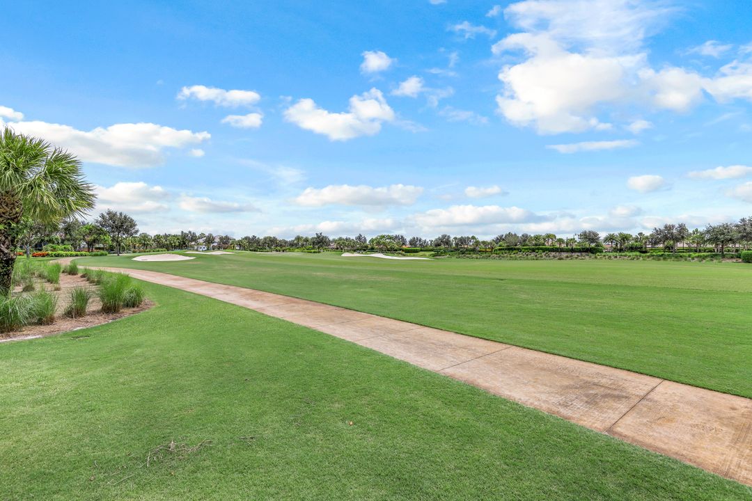 8668 Amour Ct, Naples, FL 34119