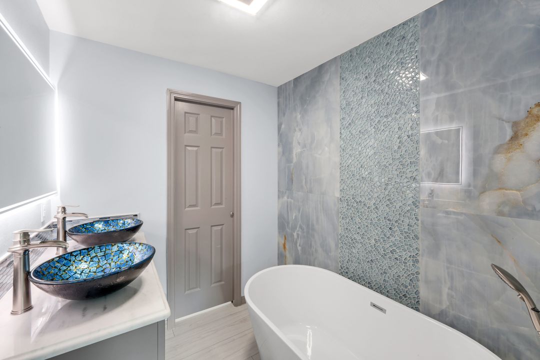 1621 SE 29th Terrace, Cape Coral, FL 33904