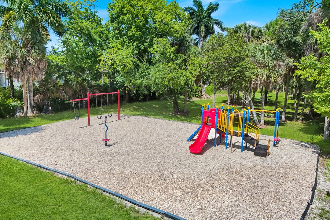 9830 Mar Largo Cir, Fort Myers, FL 33919