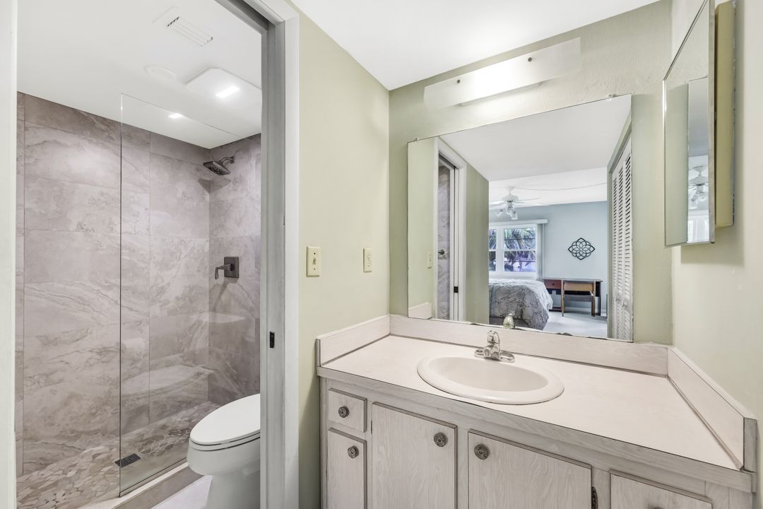 1056 Forest Lakes Dr #C-211, Naples, FL 34105