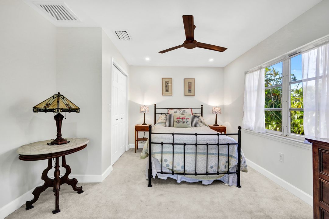 1737 Serenity Ln, Sanibel, FL 33957