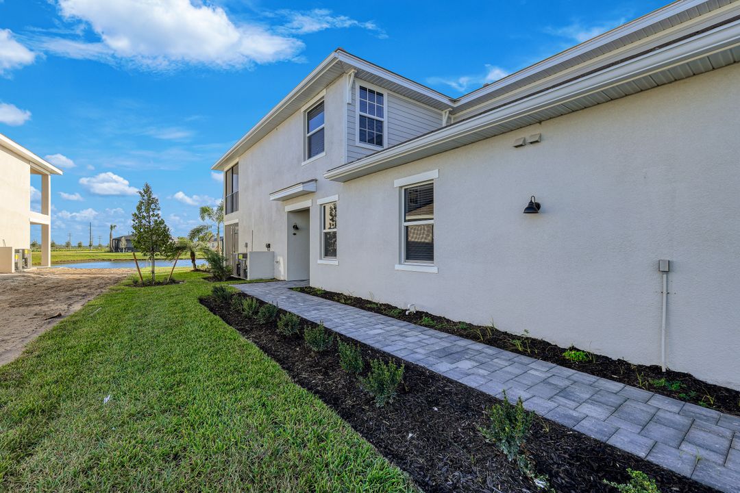 5739 Oakmont Ct, Ave Maria, FL 34142