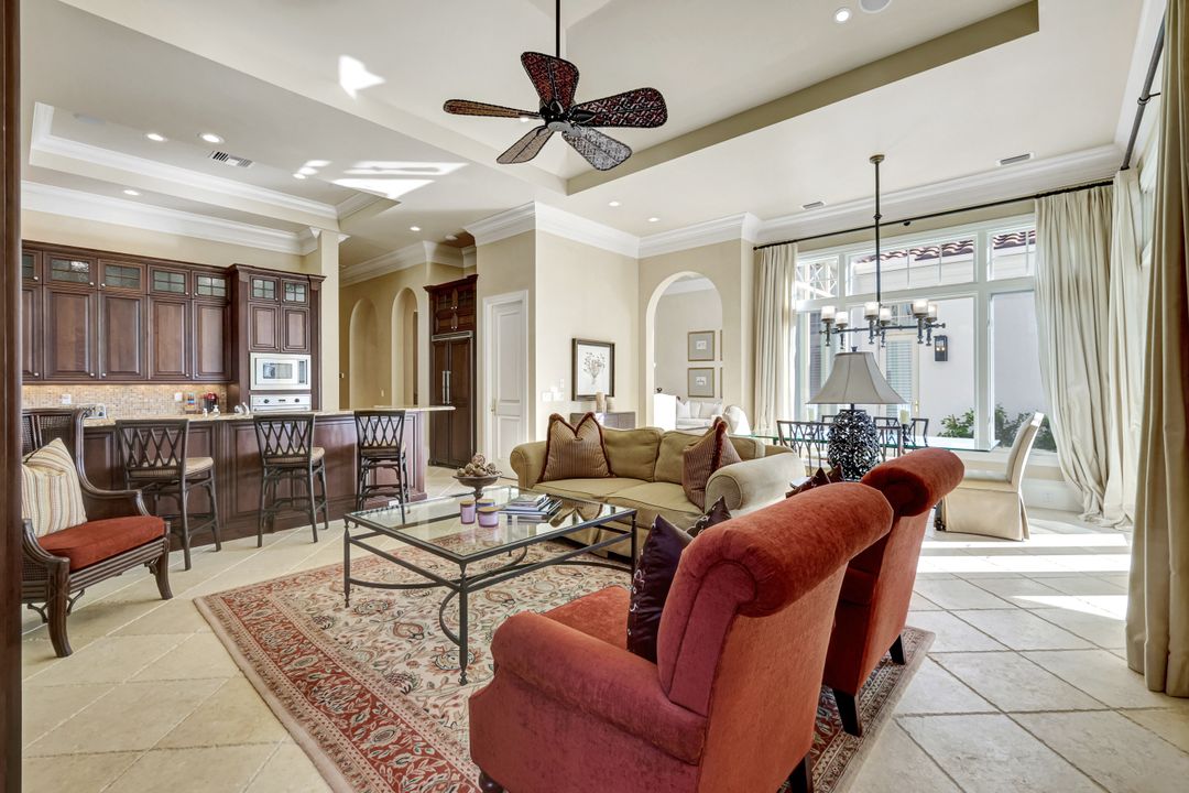 2249 Miramonte Ct, Naples, FL 34105