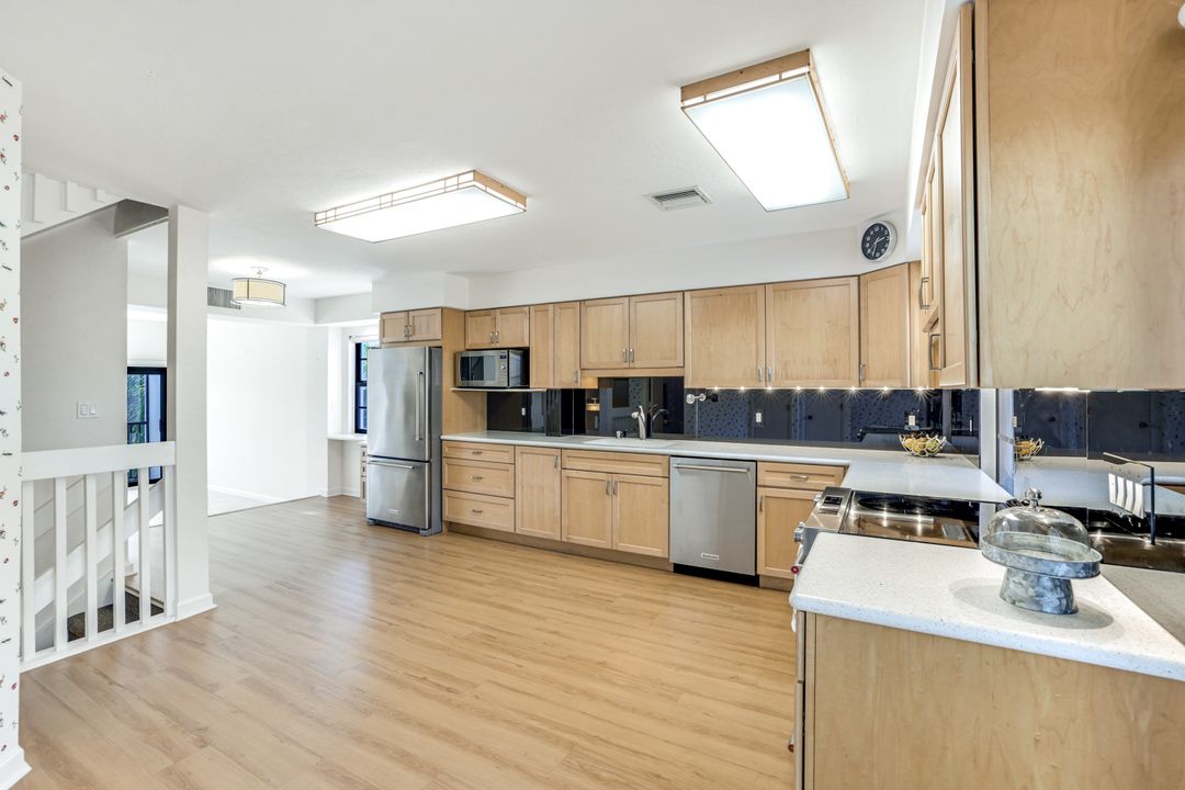 1100 Swallow Ave, Marco Island, FL 34145