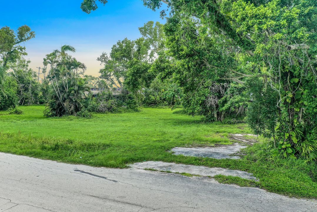 808 Sunset Vista Dr, Fort Myers, FL 33919