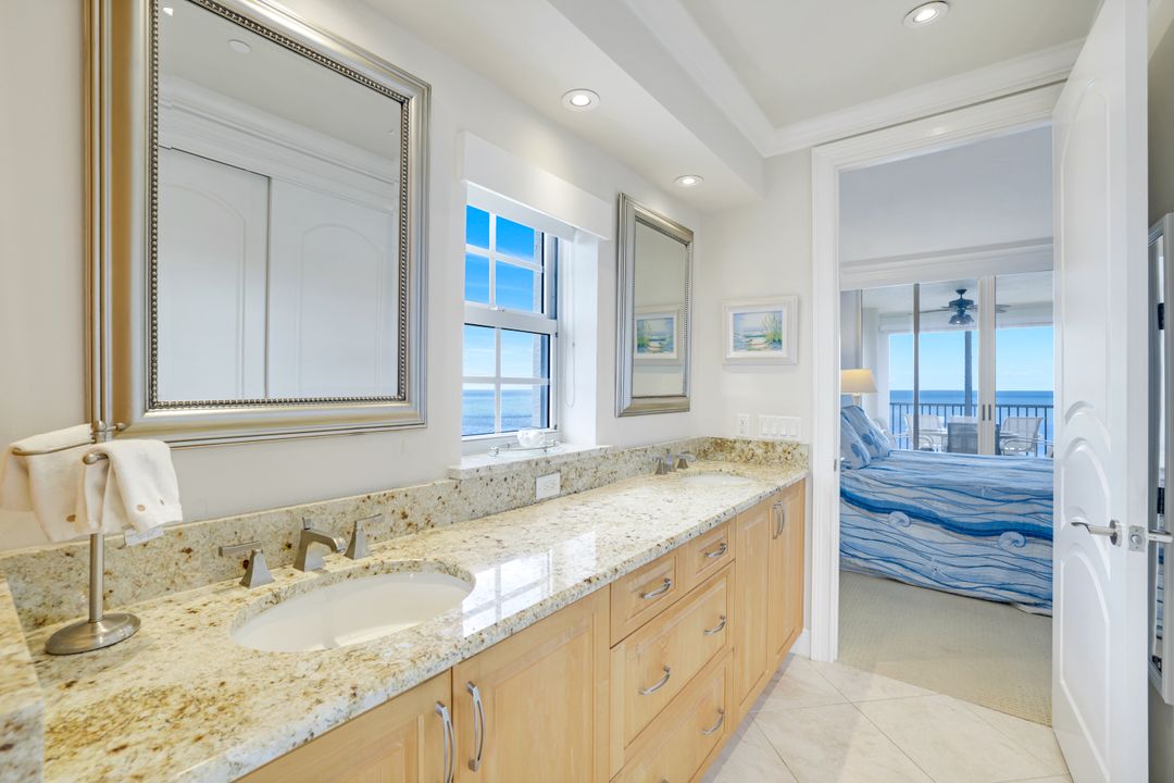 9577 Gulf Shore Dr #801, Naples, FL 34108