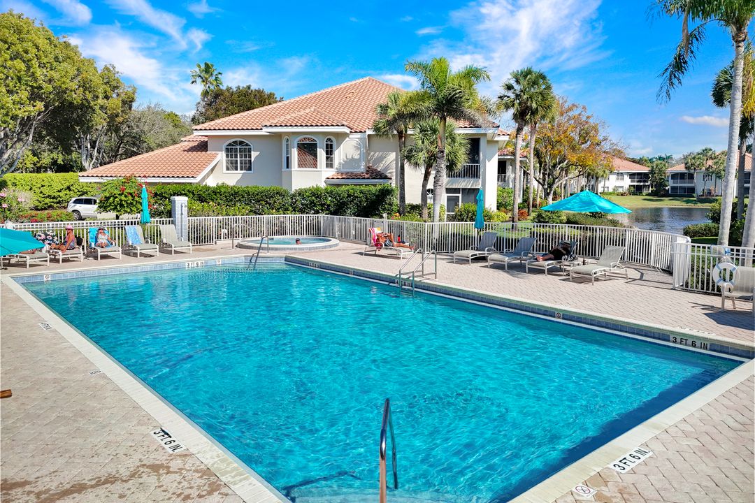 8430 Abbington Cir #C16, Naples, FL 34108