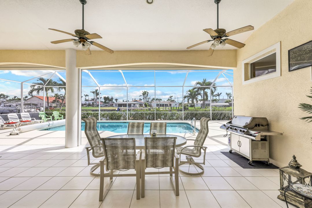 2008 Palaco Grande Pkwy, Cape Coral, FL 33904