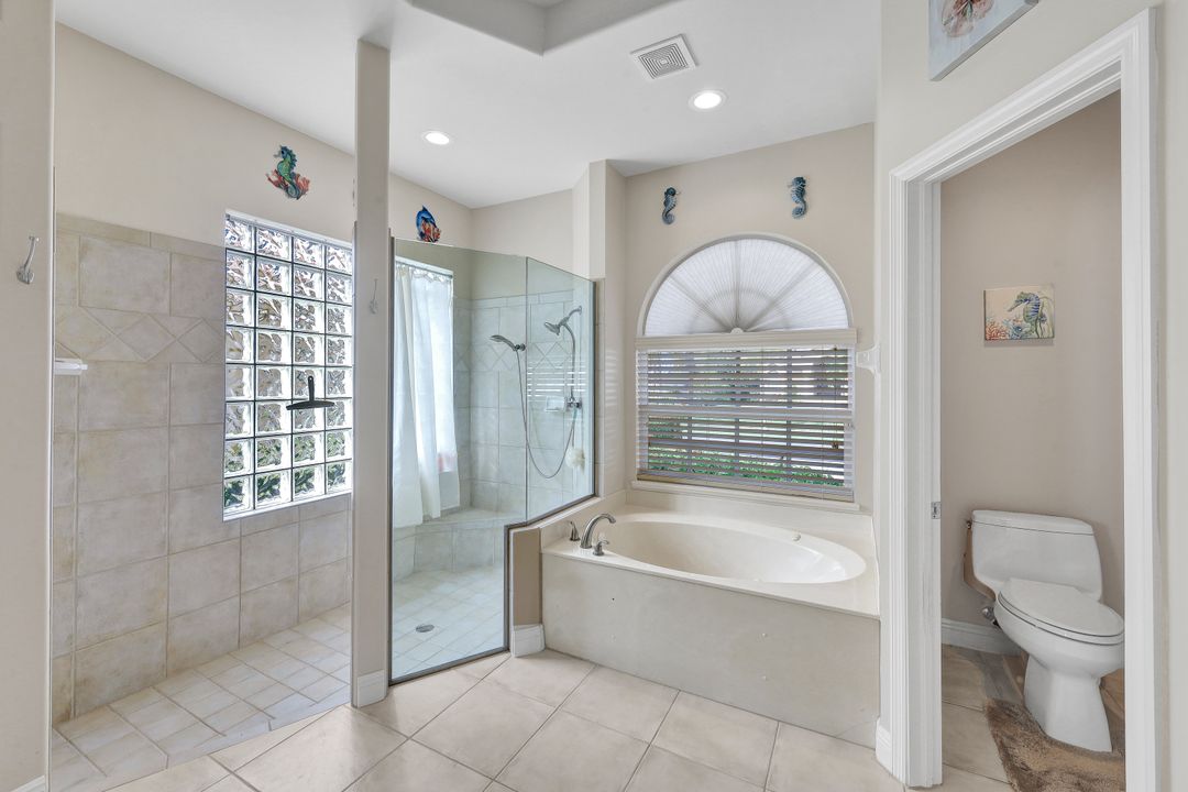 577 Somerset Ct, Marco Island, FL 34145