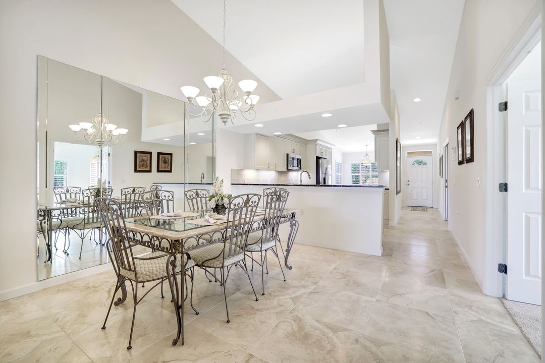 2370 Magnolia Ave #2, Naples, FL 34112