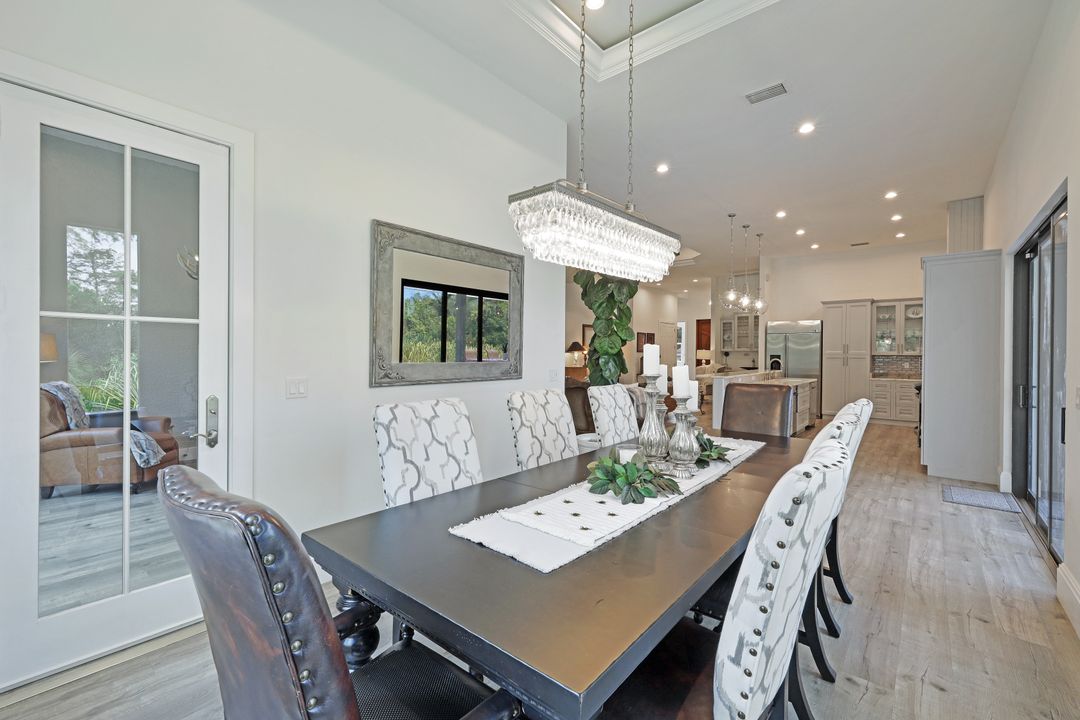 5203 Raintree Ln, Naples, FL 34113