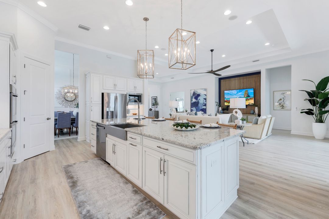 9463 Montelanico Loop, Naples, FL 34119