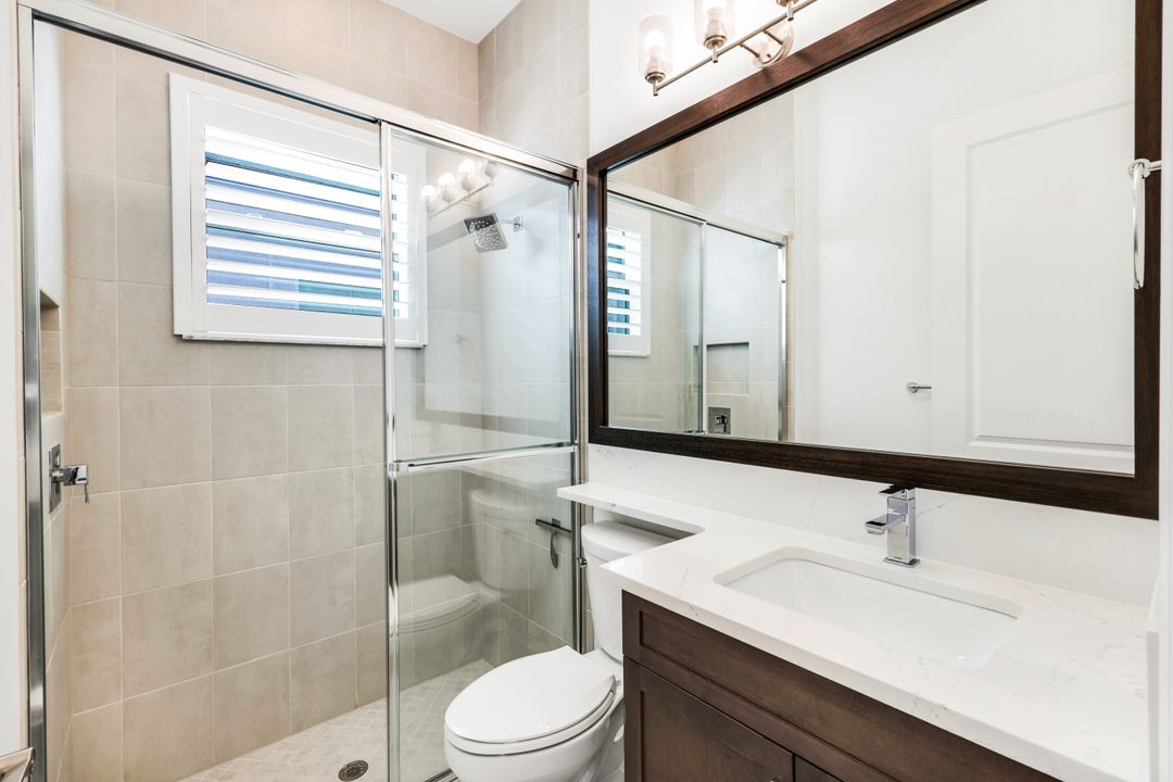 12255 Bonnet Dr, Naples, FL 34120