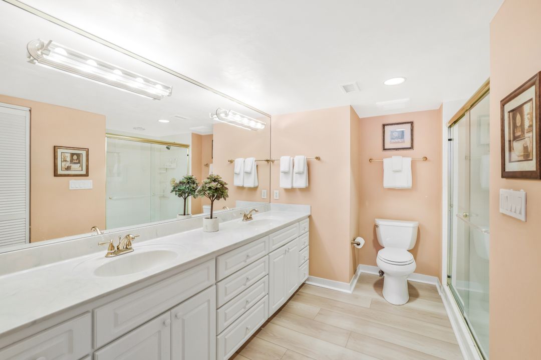 1111 Wildwood Ln, Naples, FL 34105