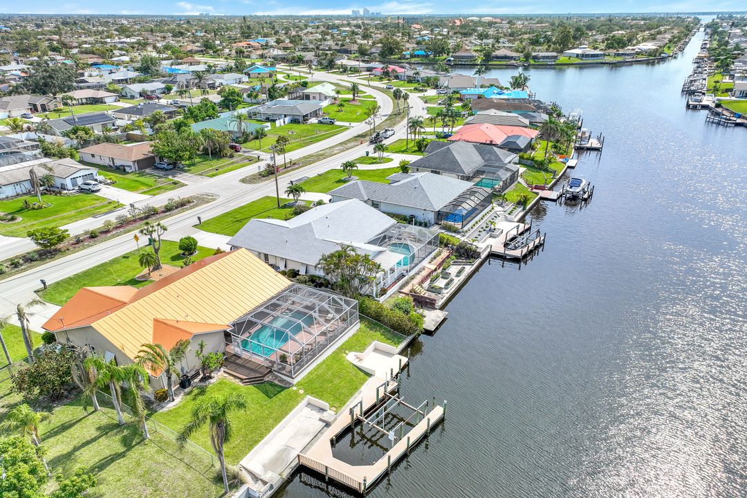 1004 Archer Pkwy E, Cape Coral, FL 33904