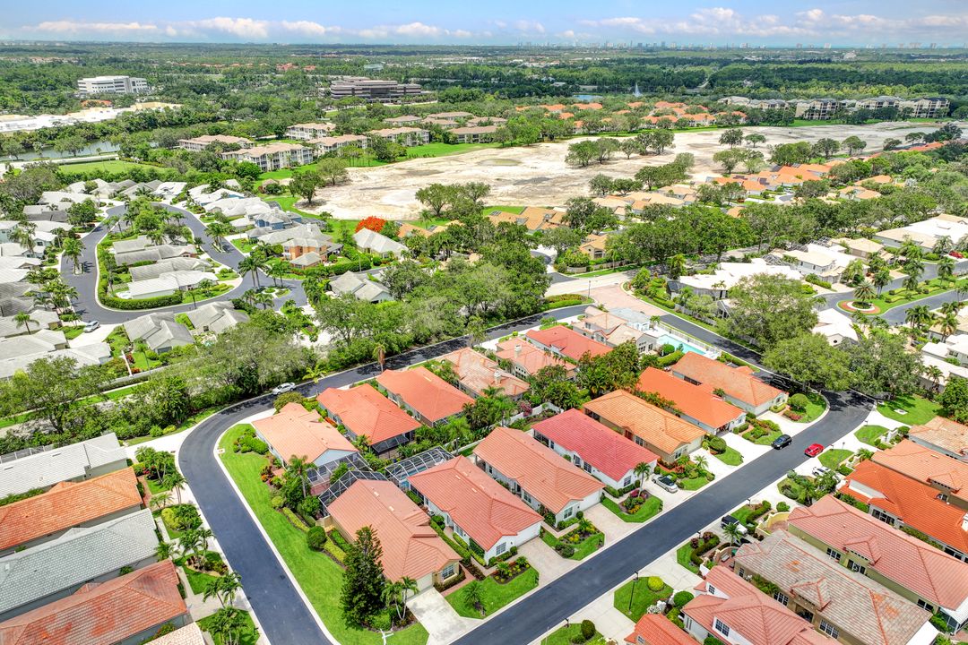 5910 Almaden Dr, Naples, FL 34119