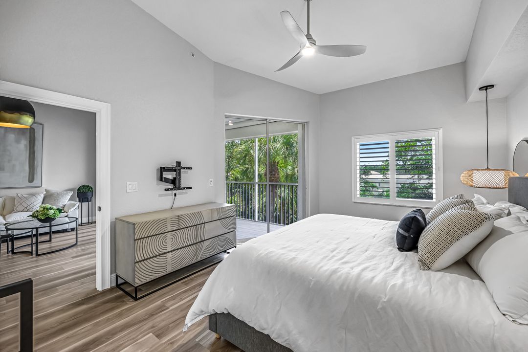 7741 Pebble Creek Cir #302, Naples, FL 34108