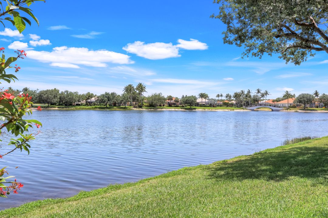 3774 Whidbey Way, Naples, FL 34119