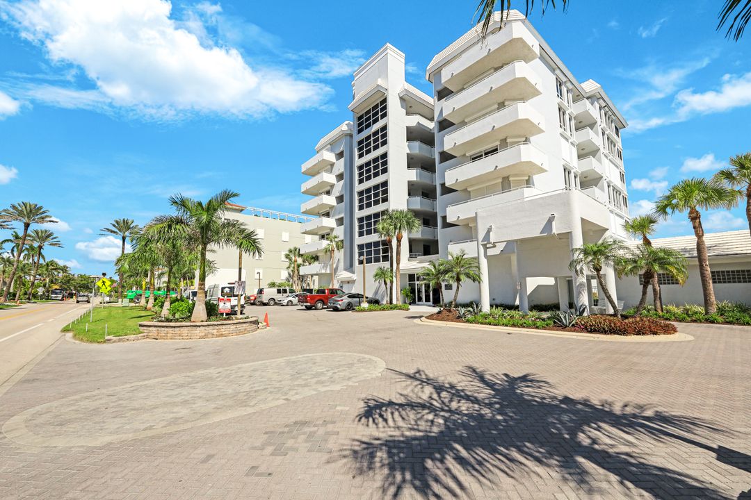 9790 Gulf Shore Dr #505, Naples, FL 34108