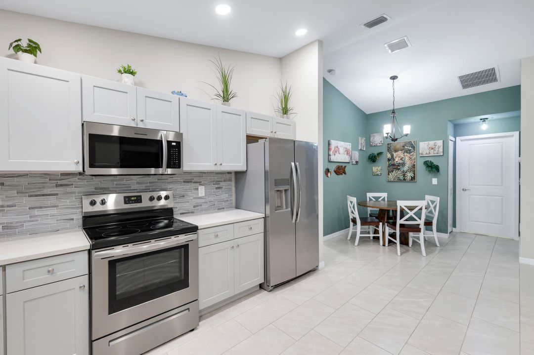 2013 NW Juanita Pl, Cape Coral, FL 33993