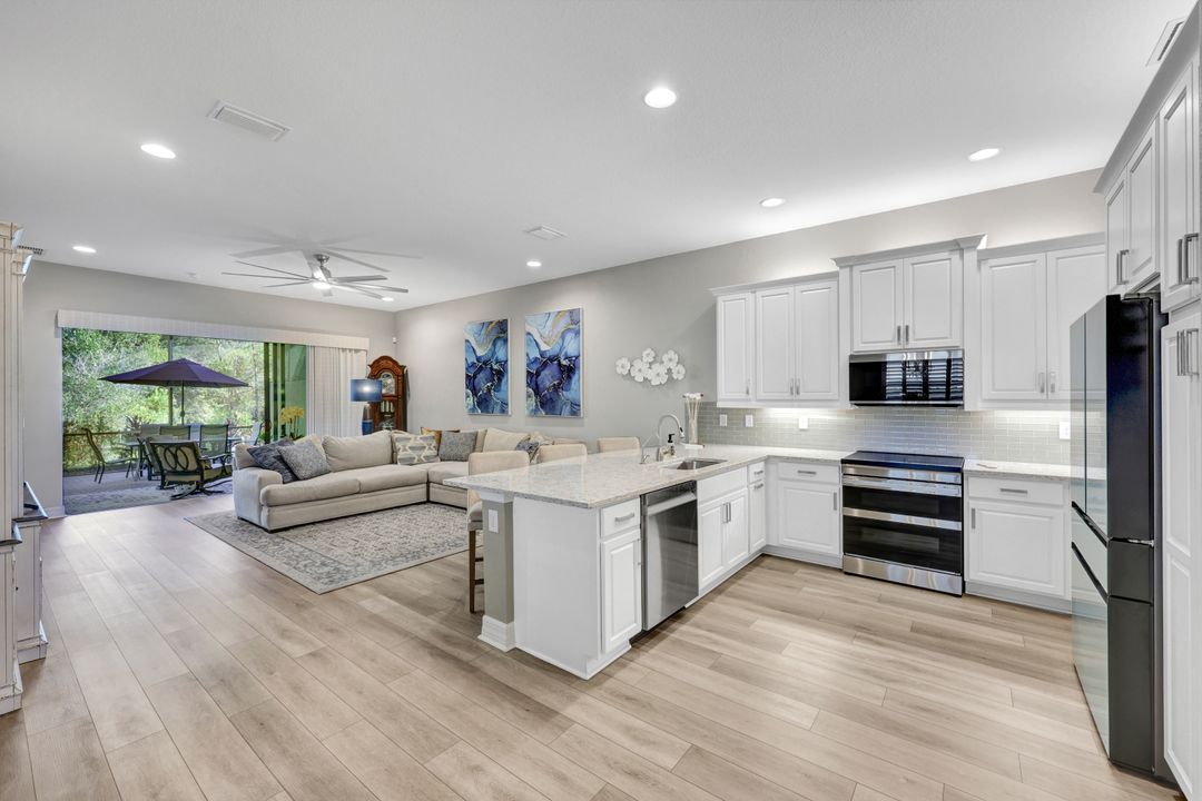 12027 Lakewood Preserve Pl, Fort Myers, FL 33913