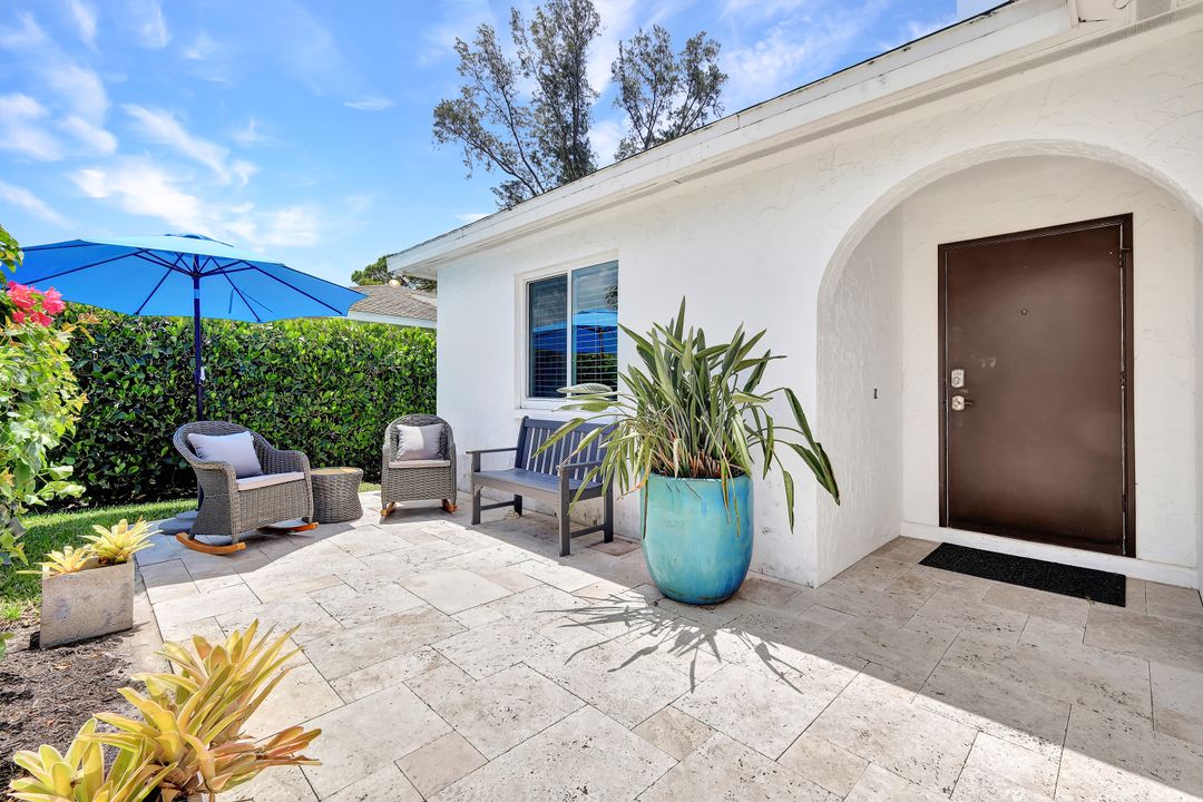 534 97th Ave N, Naples, FL 34108