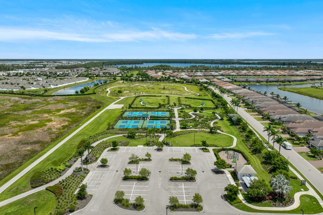 11720 Canal Grande Dr, Fort Myers, FL 33913