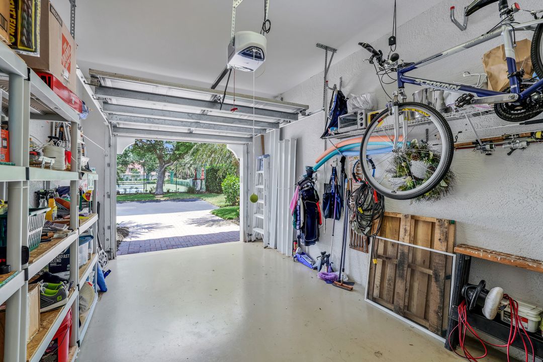 994 Eastham Way #101, Naples, FL 34104