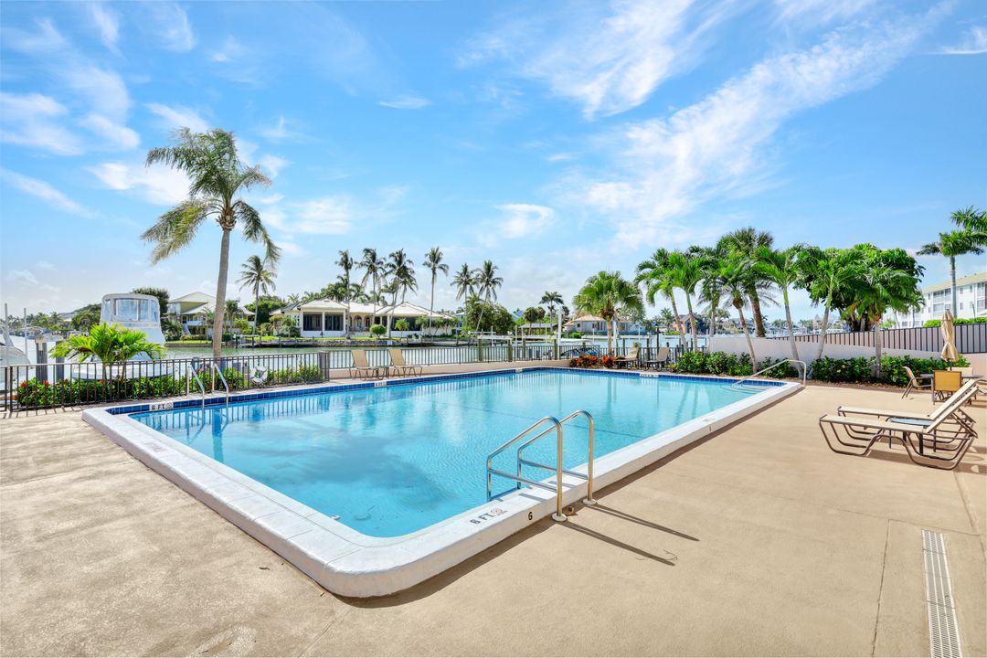 11030 Gulf Shore Dr #302, Naples, FL 34108